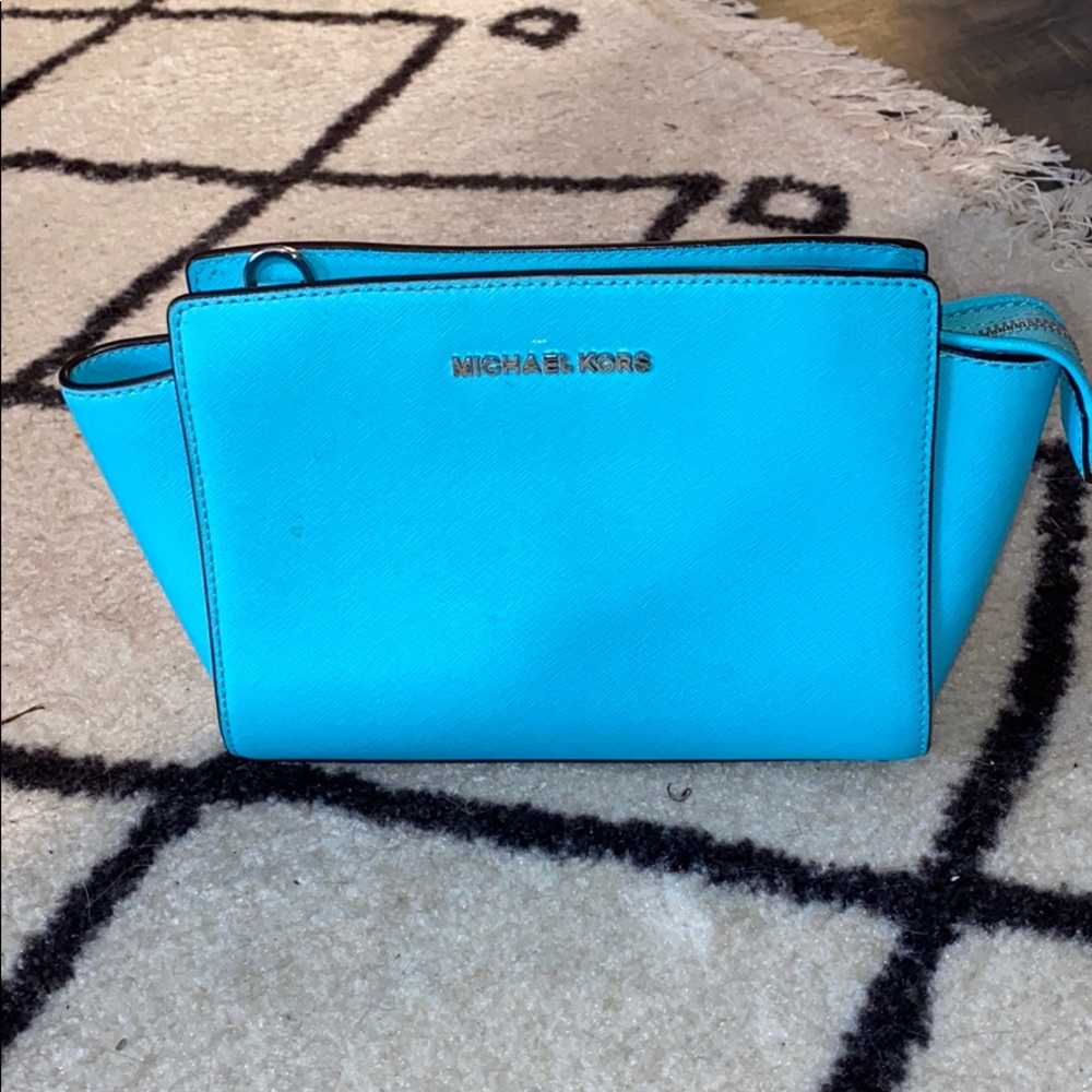 Micheal Kors purse
